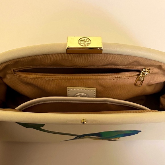 RARE FINE WHITE LEATHER IRIDISCENTE HANDBAG. Bird Printed. Sophisticate&Elegant - Picture 6 of 9